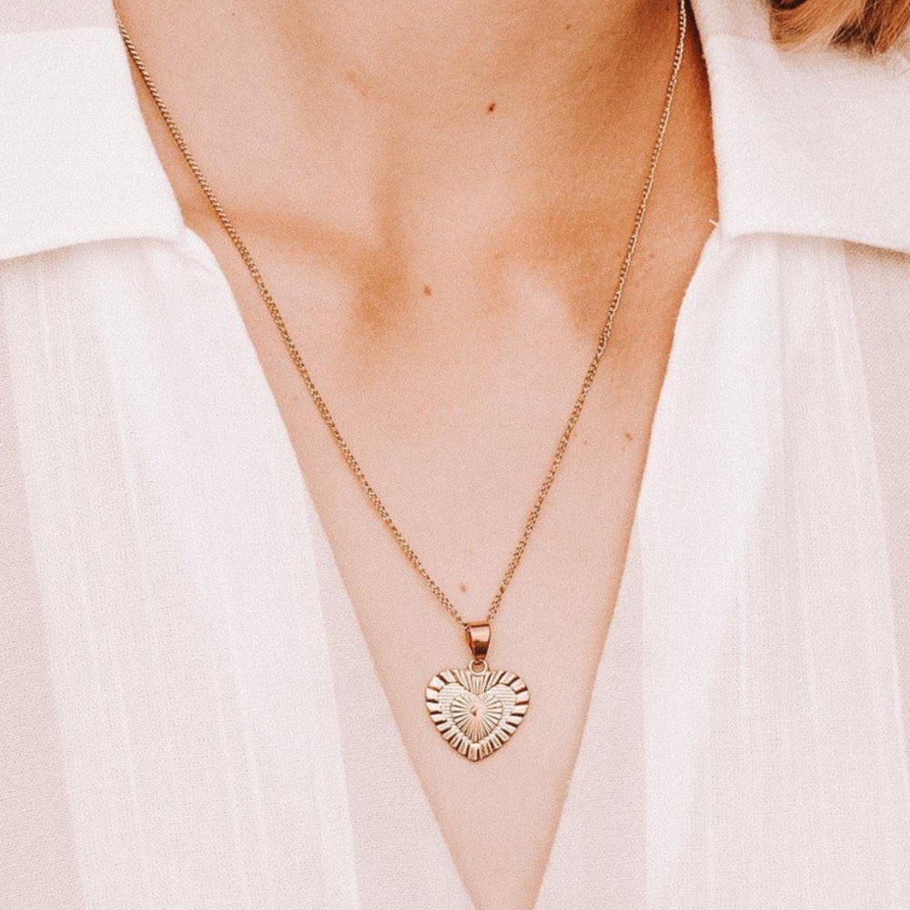 NWT cali tiger amore necklace